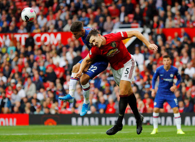 Maguire từ chối mức lương kỷ lục ở Man City để đến M.U