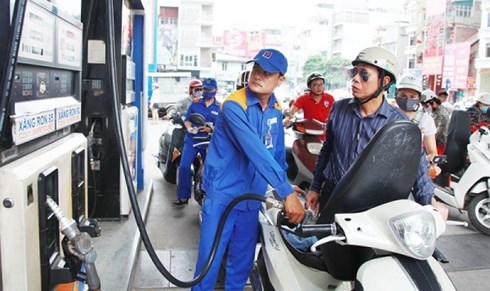 Giá xăng giảm vào chiều nay?