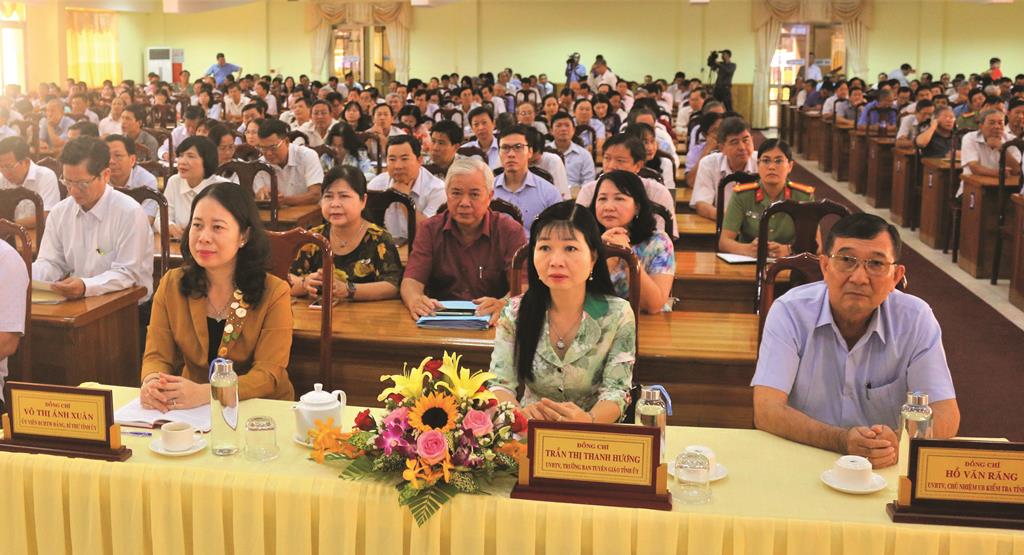 Chuẩn bị tốt cho Đại hội Đảng các cấp