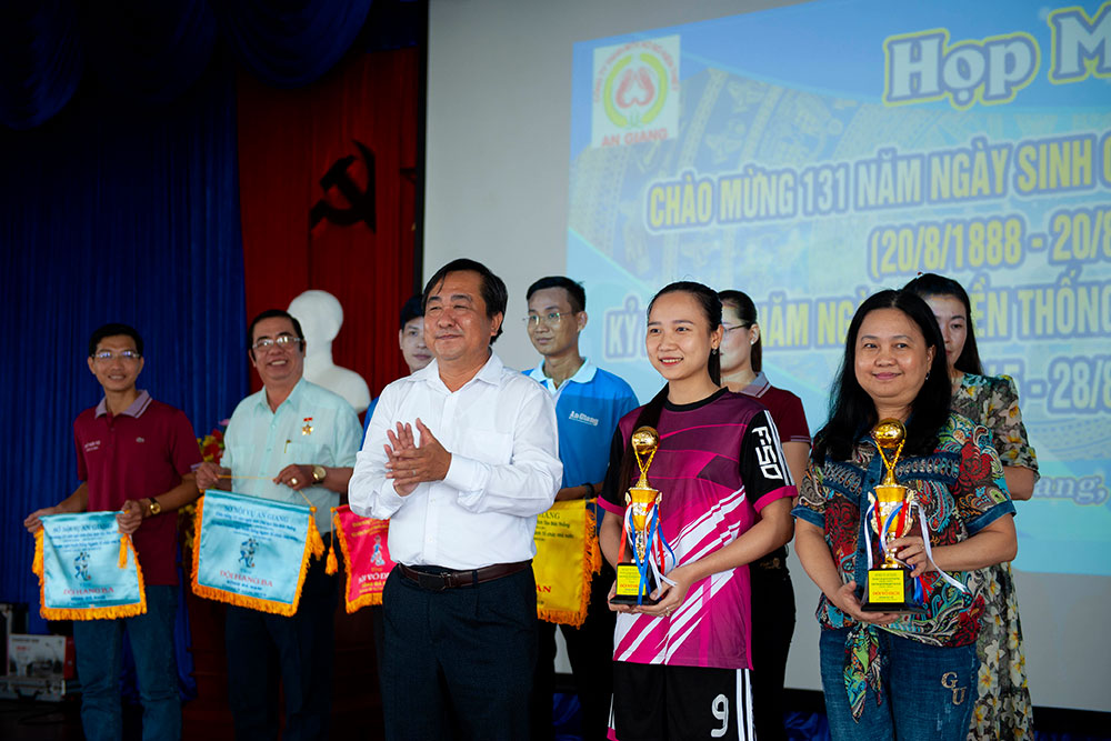 Sở Nội vụ tỉnh tổ chức giao lưu thể thao kỷ niệm 74 năm ngày thành lập ngành Tổ chức nhà nước (28-8-1945 – 28-8-2019)