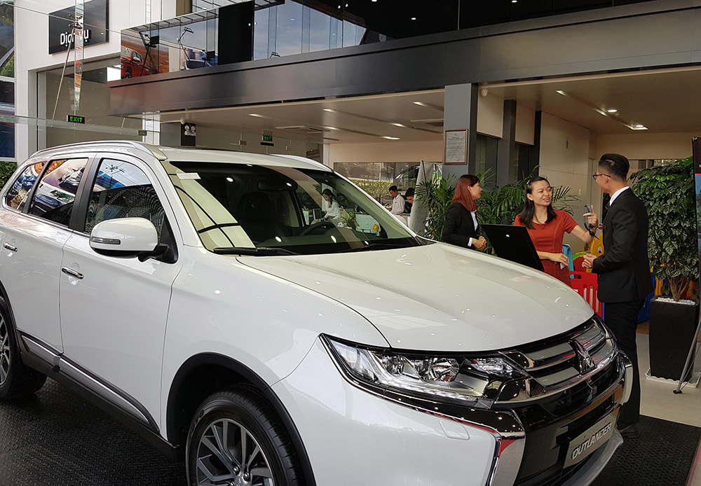 Trải nghiệm lái thử Mitsubishi tại Phú Khang