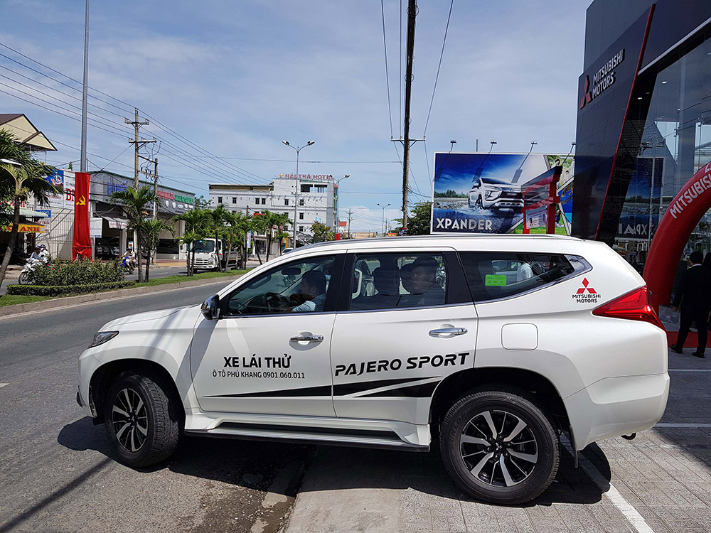 Trải nghiệm lái thử Mitsubishi tại Phú Khang