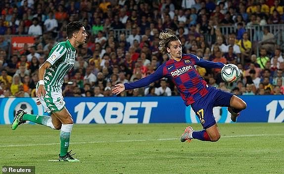 Griezmann khai hỏa, Barca ’trút giận’ lên Real Betis