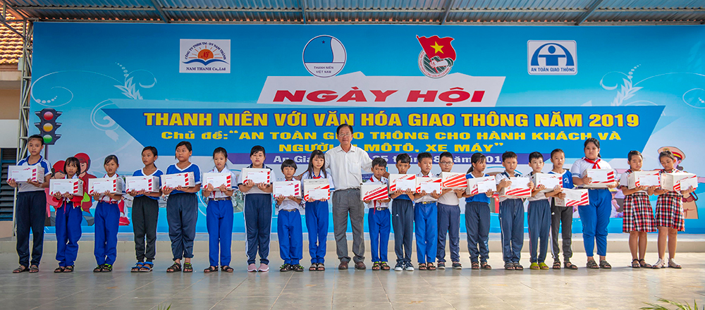 Ngày hội “Thanh niên với văn hóa giao thông” Ngày hội “Thanh niên với văn hóa giao thông”