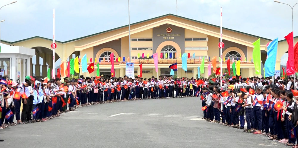 Nâng cao hiệu quả công tác phối hợp quản lý, bảo vệ biên giới Việt Nam -Campuchia
