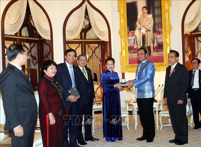 Chủ tịch Quốc hội Nguyễn Thị Kim Ngân hội kiến Thủ tướng Thái Lan