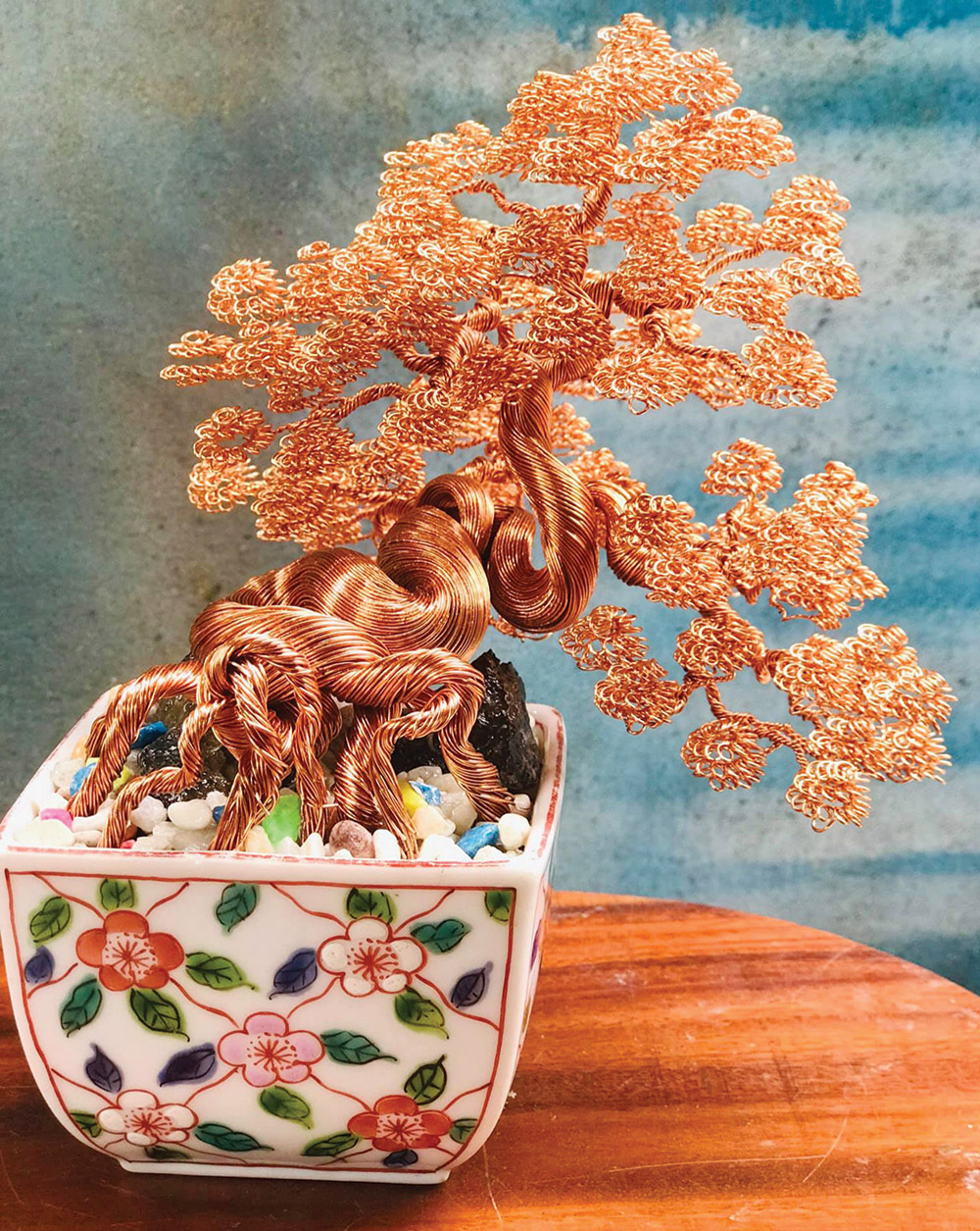 “Hô biến” dây đồng thành tác phẩm bon-sai nghệ thuật