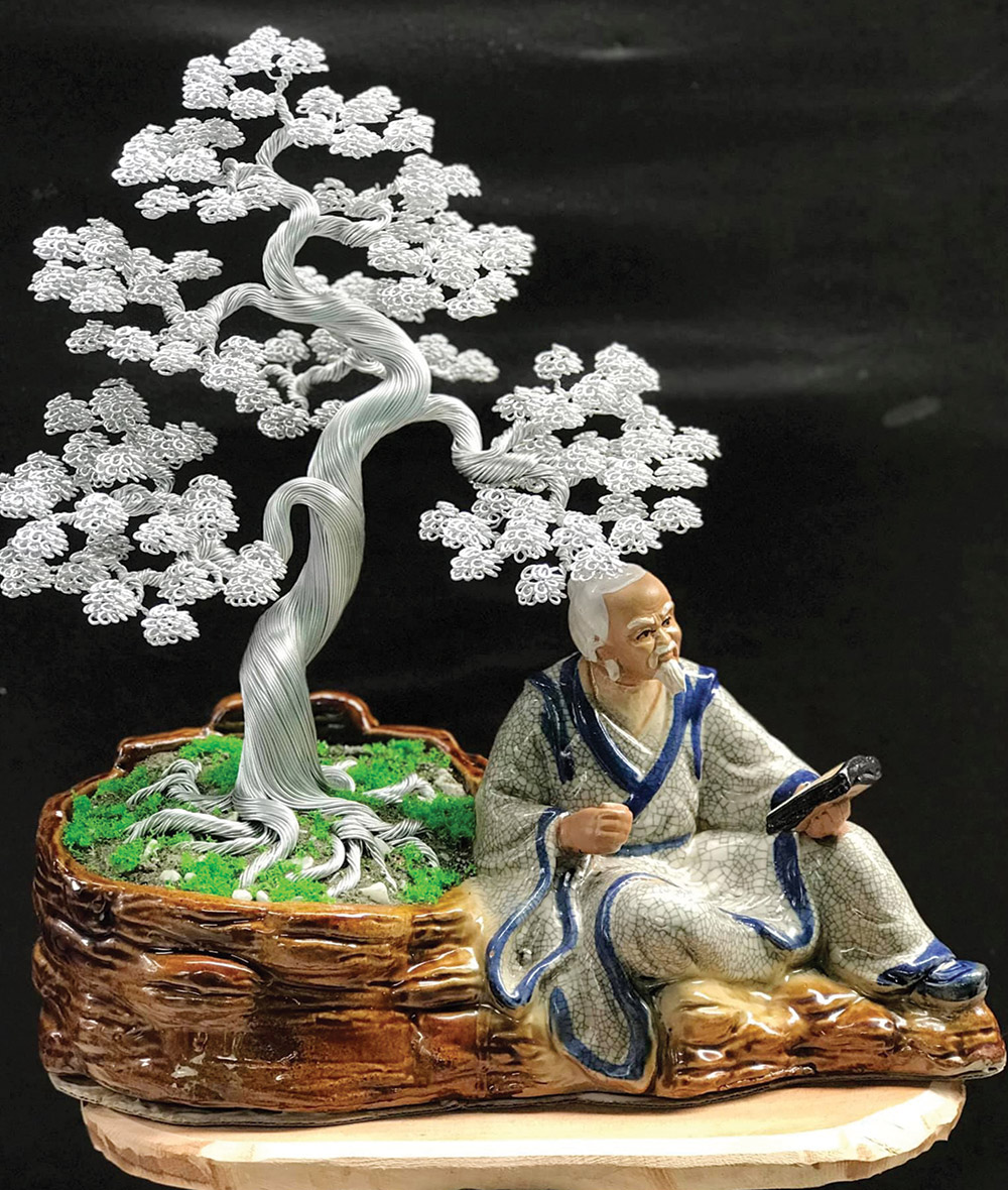“Hô biến” dây đồng thành tác phẩm bon-sai nghệ thuật