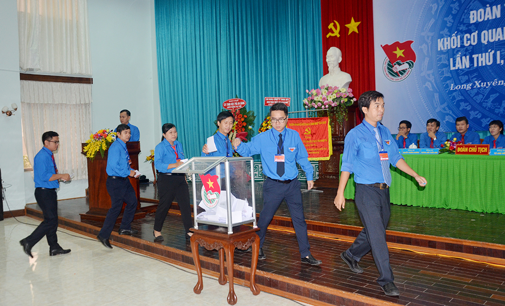 Đại hội lần thứ I (nhiệm kỳ 2019 – 2024) Đoàn TNCS Hồ Chí Minh Khối các Cơ quan và Doanh nghiệp tỉnh kết thúc thành công tốt đẹp Đại hội lần thứ I (nhiệm kỳ 2019 – 2024) Đoàn TNCS Hồ Chí Minh Khối các Cơ quan và Doanh nghiệp tỉnh kết thúc thành công tốt đẹp