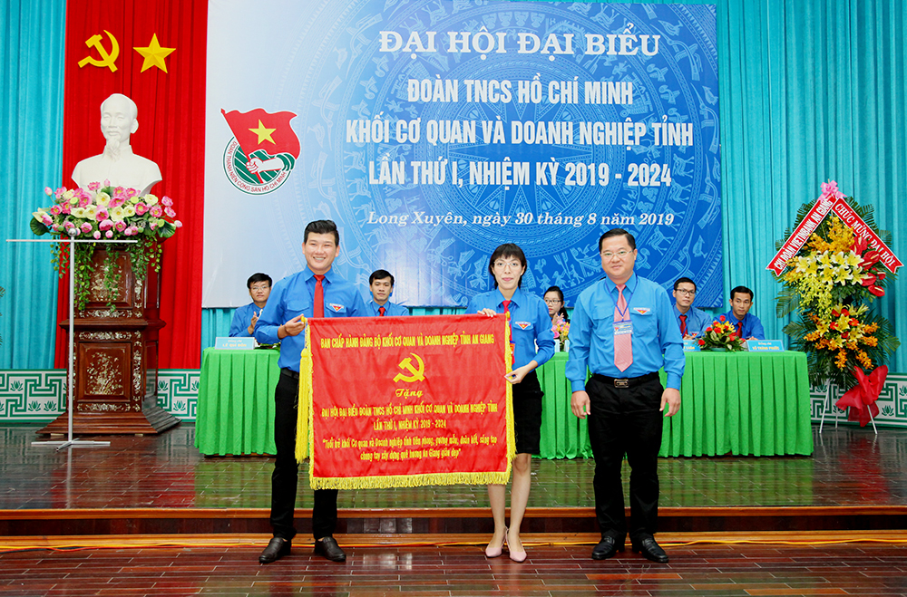 Đại hội lần thứ I (nhiệm kỳ 2019 – 2024) Đoàn TNCS Hồ Chí Minh Khối các Cơ quan và Doanh nghiệp tỉnh kết thúc thành công tốt đẹp Đại hội lần thứ I (nhiệm kỳ 2019 – 2024) Đoàn TNCS Hồ Chí Minh Khối các Cơ quan và Doanh nghiệp tỉnh kết thúc thành công tốt đẹp