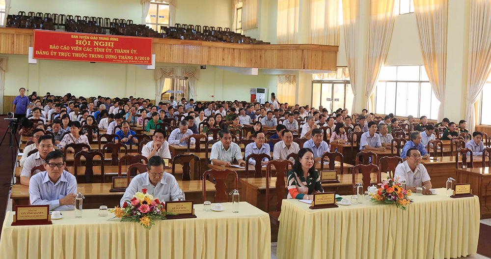 Hội nghị trực tuyến báo cáo viên Trung ương tháng 9 Hội nghị trực tuyến báo cáo viên Trung ương tháng 9