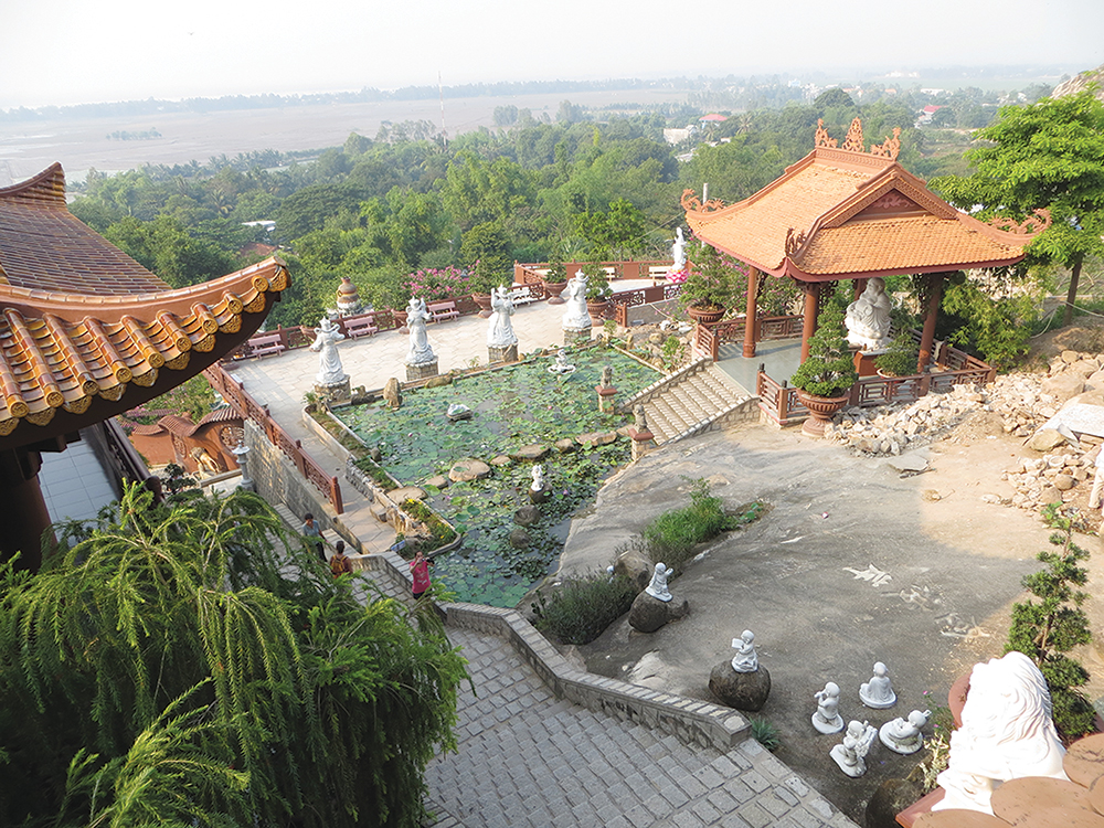 Long Xuyên – điểm tựa để hình thành tuyến du lịch “Con đường di sản An Giang” Long Xuyên – điểm tựa để hình thành tuyến du lịch “Con đường di sản An Giang”