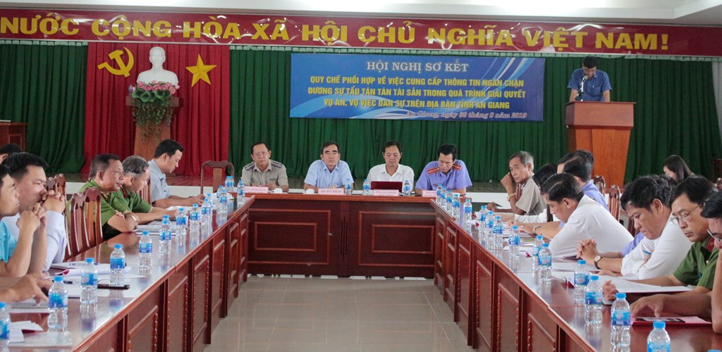 Sơ kết Quy chế phối hợp về cung cấp thông tin ngăn chặn tẩu tán tài sản