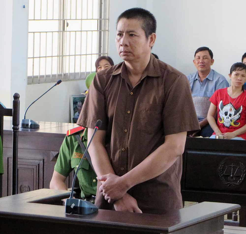 Đánh bạc trong lúc nhậu, người chết, kẻ ngồi tù Đánh bạc trong lúc nhậu, người chết, kẻ ngồi tù