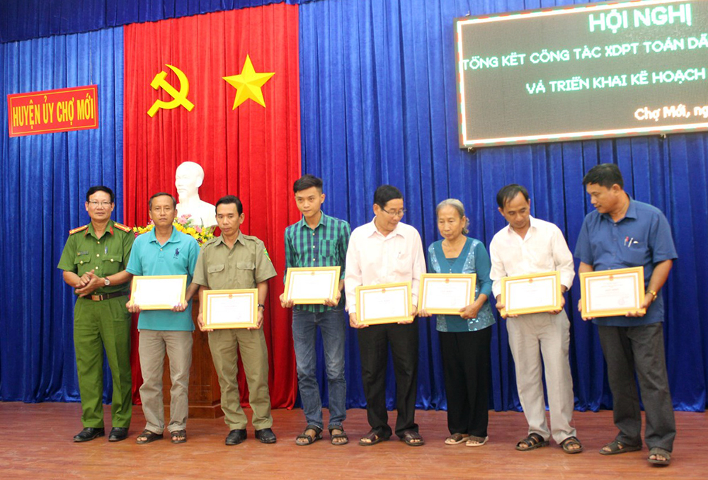 Tuyên truyền, phát động phong trào toàn dân tham gia phòng, chống ma túy