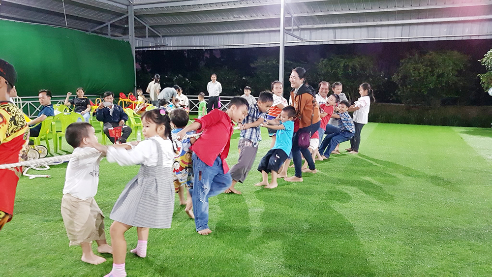 Công ty TNHH MTV Xây lắp An Giang tổ chức Tết Trung thu cho thiếu nhi Công ty TNHH MTV Xây lắp An Giang tổ chức Tết Trung thu cho thiếu nhi