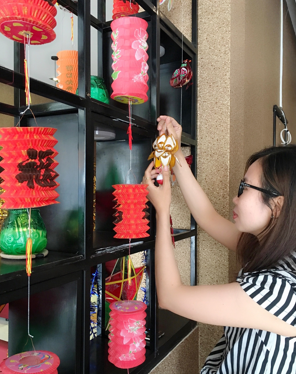 Thân thương những chiếc đèn trung thu truyền thống