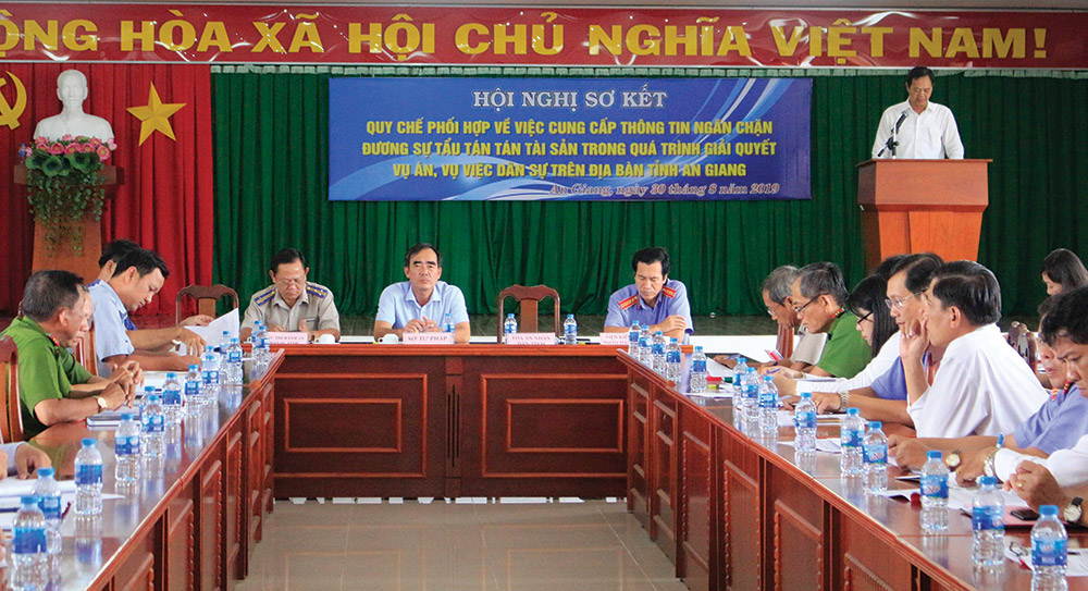 Tăng cường phối hợp cung cấp thông tin ngăn chặn tẩu tán tài sản