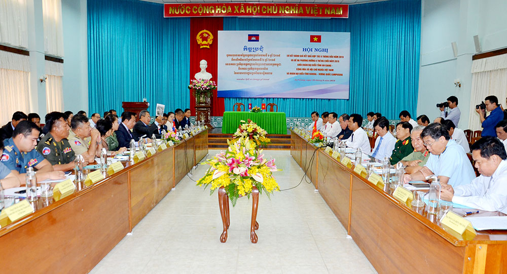 Tăng cường hợp tác An Giang - Kandal