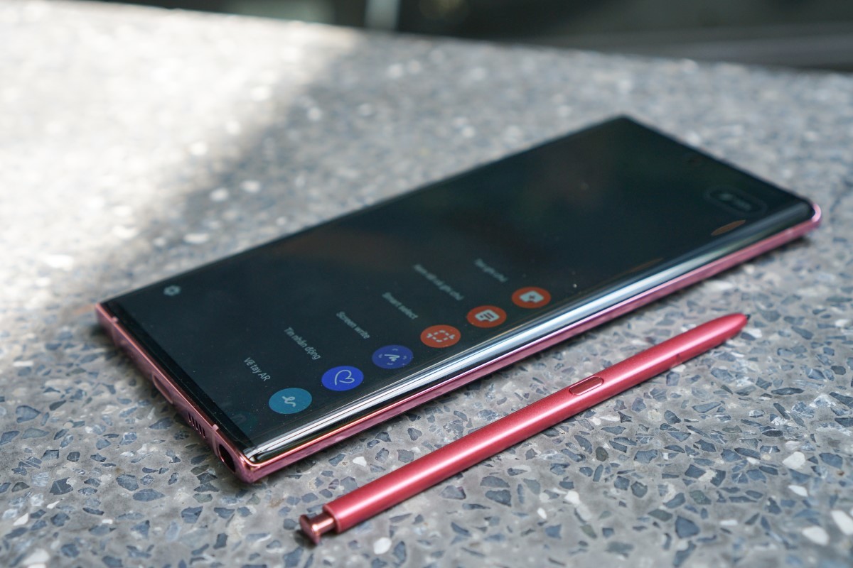 Cuộc so găng giữa 2 “bom tấn” Galaxy Note10 và iPhone 11