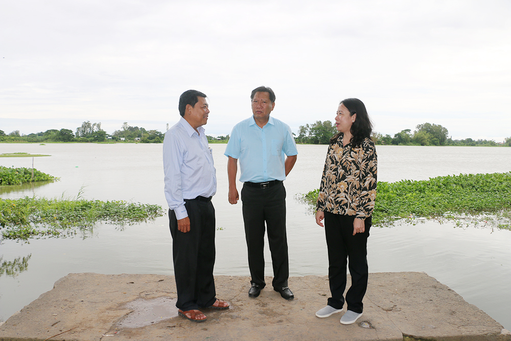 Bí thư Tỉnh ủy Võ Thị Ánh Xuân: Không chủ quan trước diễn biến phức tạp của lũ năm 2019 Bí thư Tỉnh ủy Võ Thị Ánh Xuân: Không chủ quan trước diễn biến phức tạp của lũ năm 2019