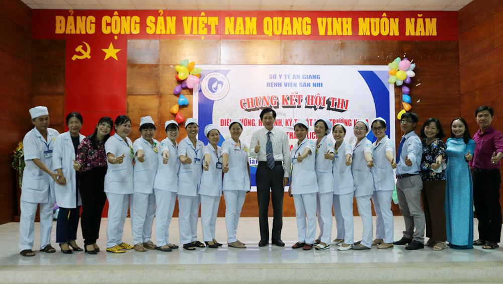 Thi điều dưỡng, hộ sinh, kỹ thuật viên, trưởng khoa giỏi, thanh lịch Thi điều dưỡng, hộ sinh, kỹ thuật viên, trưởng khoa giỏi, thanh lịch