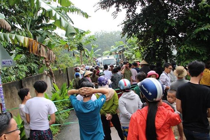 Thực nghiệm điều tra vụ giấu xác người trong bồn bê tông ở Bình Dương