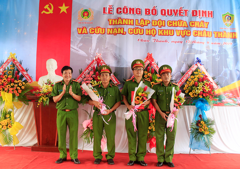 Thành lập Đội Cảnh sát CC và CNCH khu vực Châu Thành Thành lập Đội Cảnh sát PCCC và CNCH khu vực Châu Thành