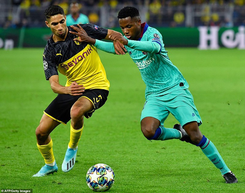 Barca hòa chật vật Dortmund, Inter ‘toát mồ hôi’ có 1 điểm
