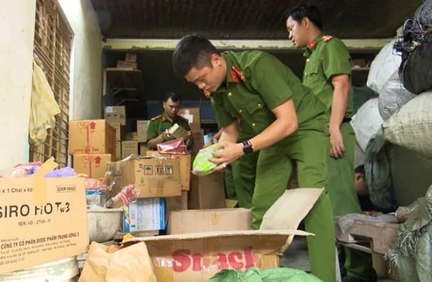 Đà Nẵng: Phát hiện kho dược liệu hết hạn, không rõ nguồn gốc