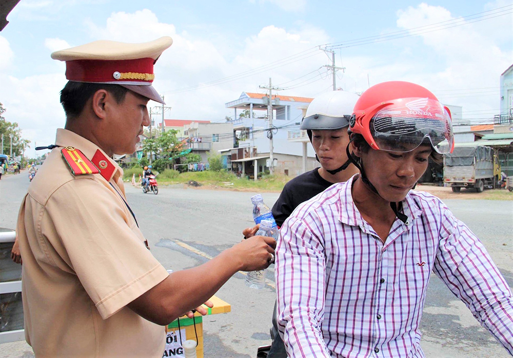 Công an học tập và làm theo Bác Công an học tập và làm theo Bác