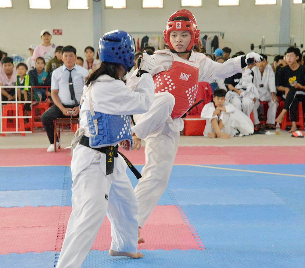 Quan tâm xây dựng lực lượng kế thừa chất lượng Quan tâm xây dựng lực lượng kế thừa chất lượng