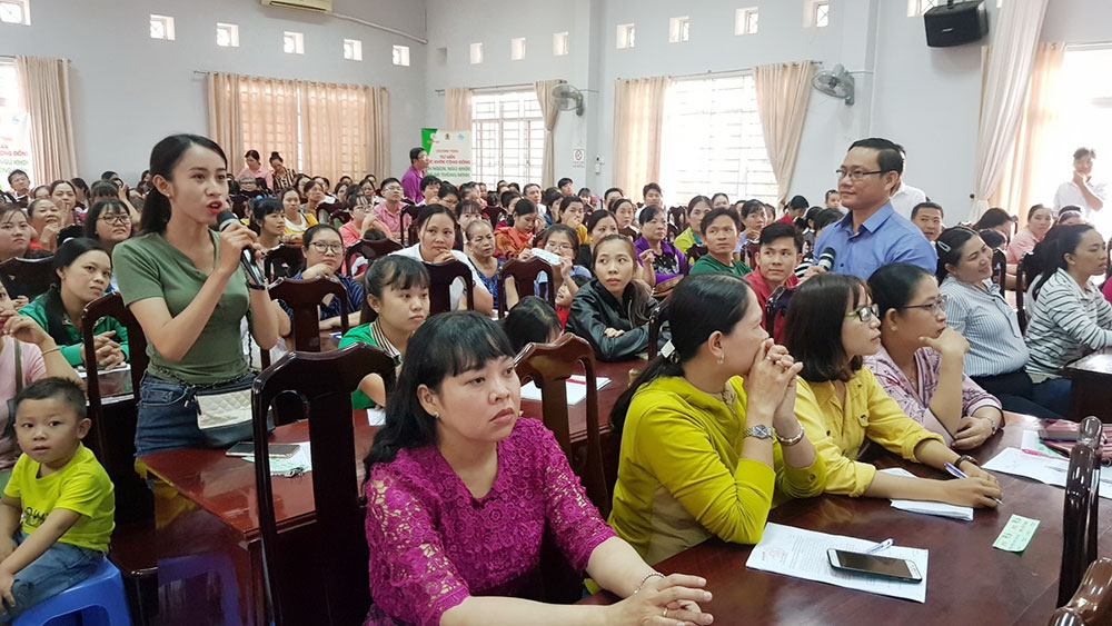 Hội Liên hiệp Phụ nữ tỉnh tổ chức tư vấn sức khỏe cộng đồng về hậu quả trẻ biếng ăn BS CK II Nguyễn Ngọc Sáng - Bệnh viện Đại học Y dược TP. Hồ Chí Minh chia sẻ về hậu quả khi trẻ biếng ăn