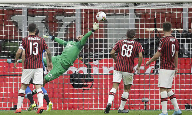 Inter đòi lại đỉnh bảng Serie A