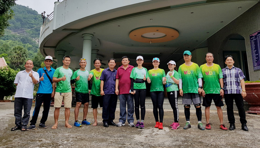 Marathon lên núi Cấm