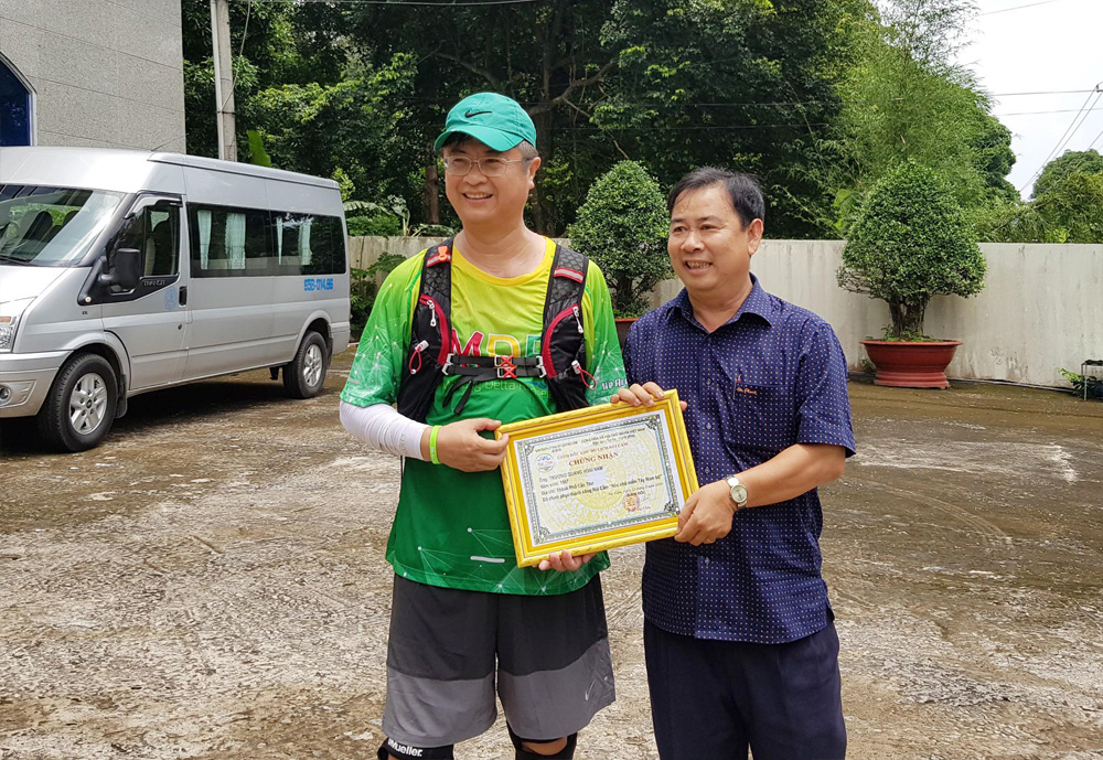 Marathon lên núi Cấm