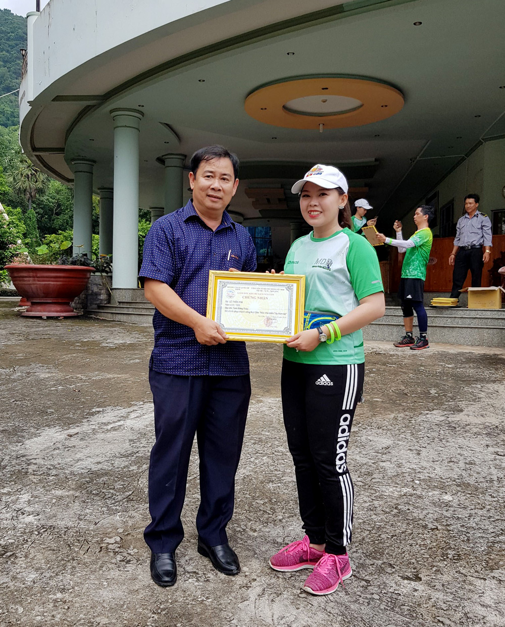 Marathon lên núi Cấm