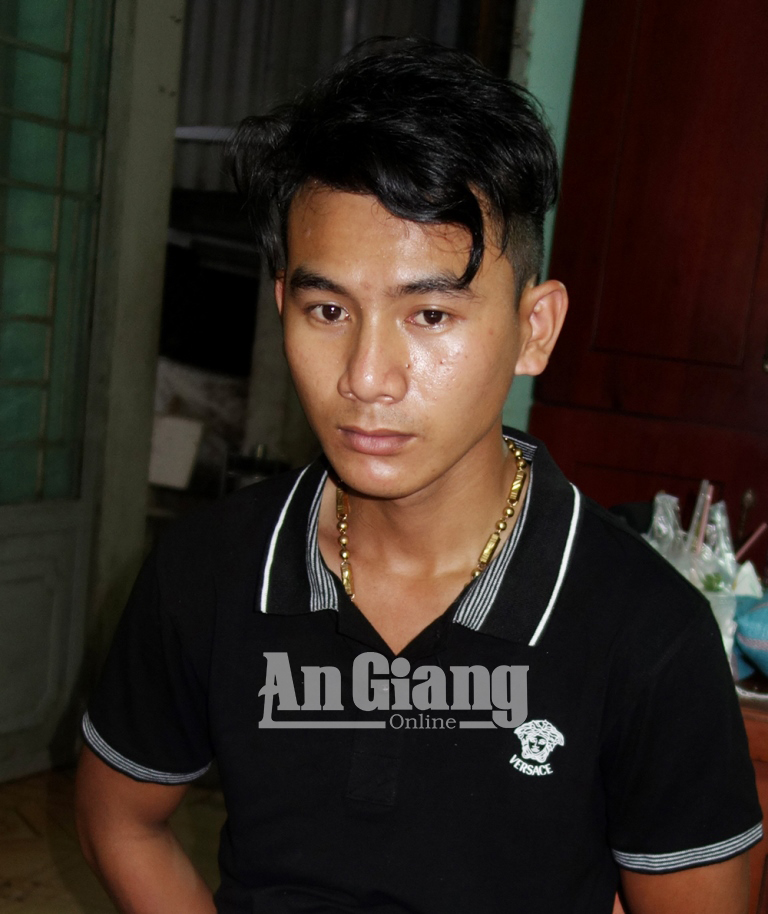 Bắt đối tượng giấu hơn 400 gram ma túy đá trong quần lót