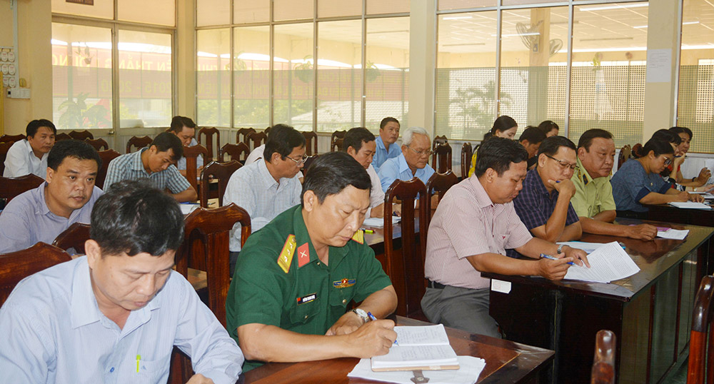 Châu Thành: Kinh tế - xã hội phát triển ổn định Quang cảnh hội nghị đánh giá tình hình kinh tế - xã hội ở Châu Thành