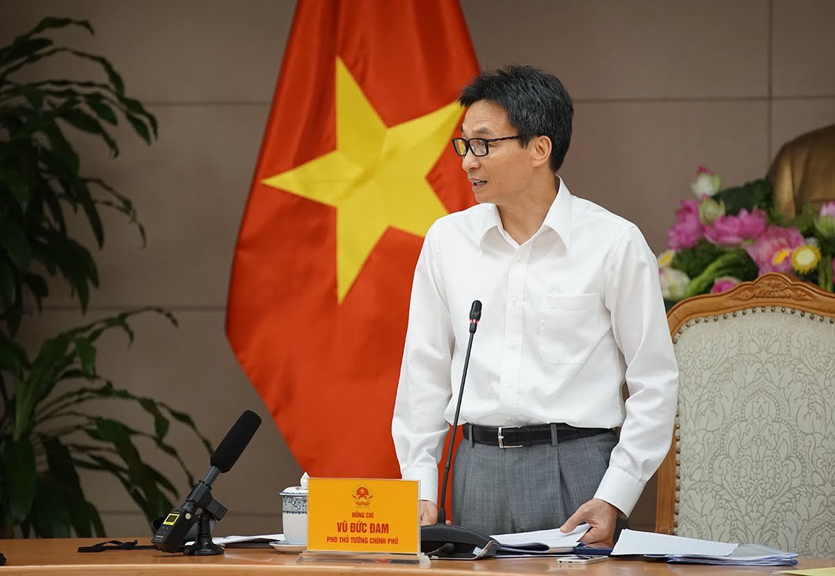 "Không trì hoãn lộ trình thi THPT quốc gia trên máy tính"