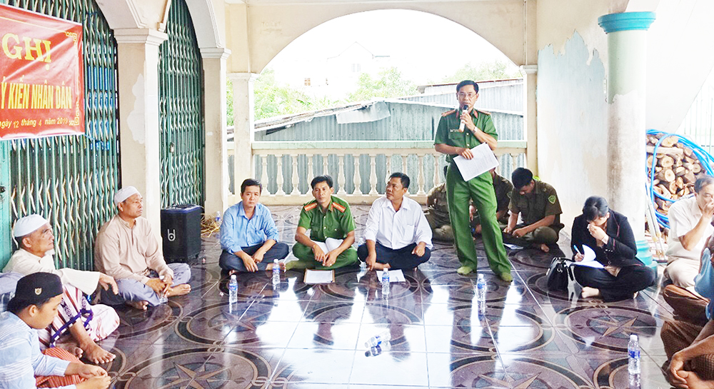 Hiệu quả mô hình “Rủ nhau làm tốt của xóm Chăm” Hiệu quả mô hình “Rủ nhau làm tốt của xóm Chăm”