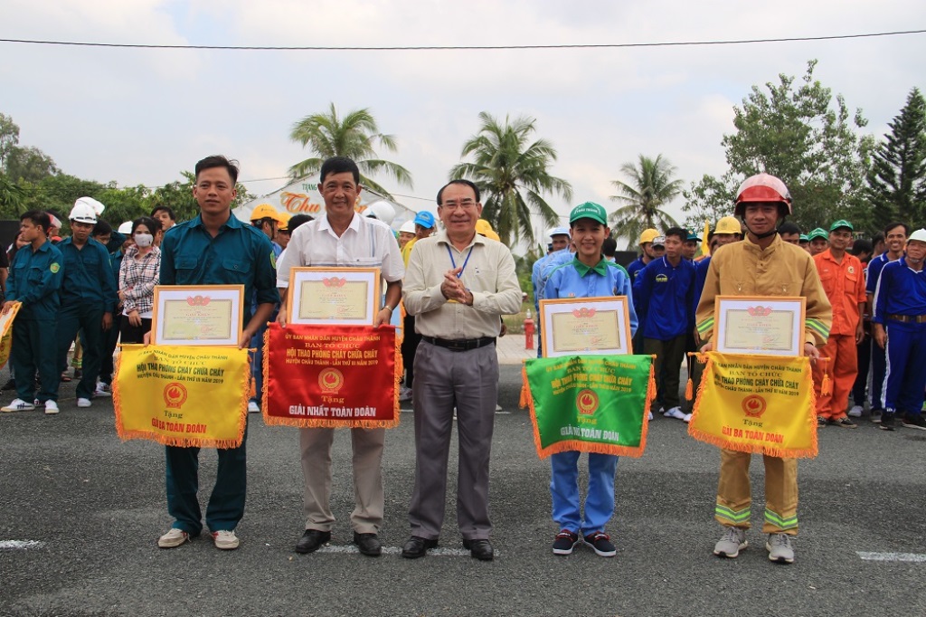 Tranh tài Hội thao phòng cháy chữa cháy huyện Châu Thành lần thứ III năm 2019
