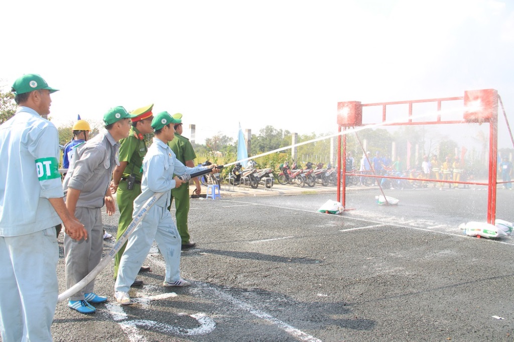Tranh tài Hội thao phòng cháy chữa cháy huyện Châu Thành lần thứ III năm 2019