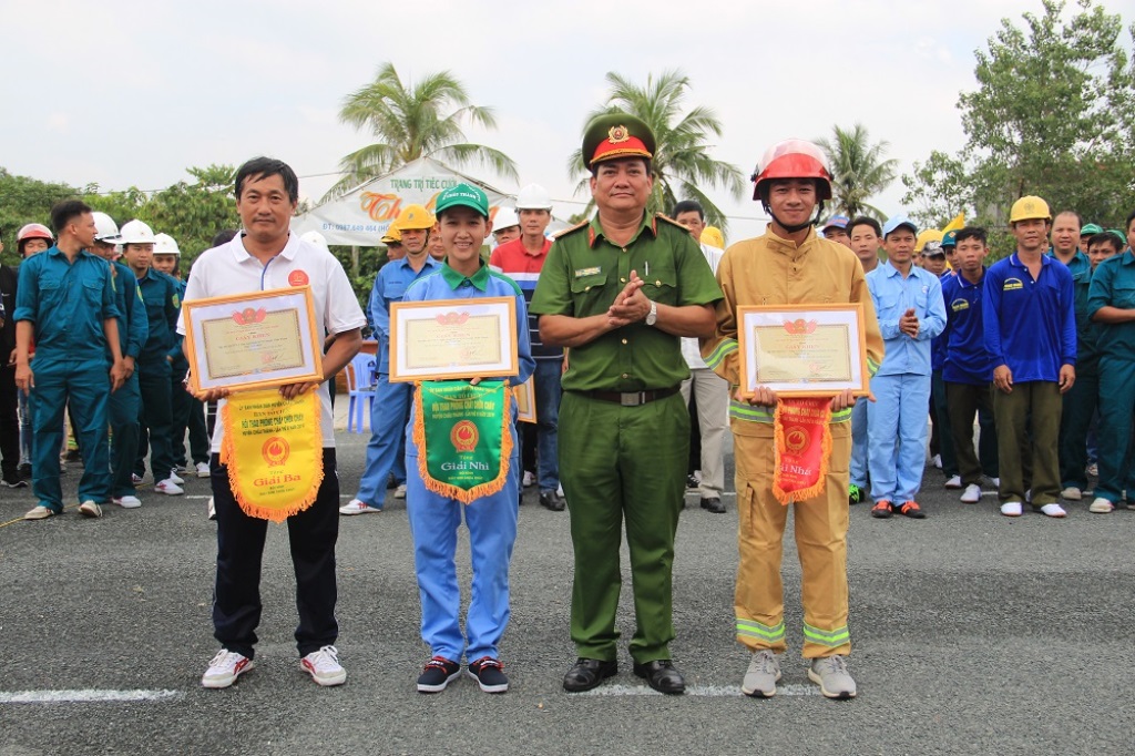Tranh tài Hội thao phòng cháy chữa cháy huyện Châu Thành lần thứ III năm 2019