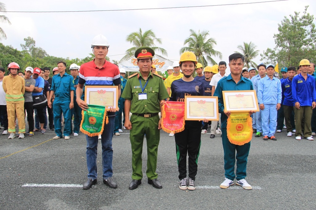Tranh tài Hội thao phòng cháy chữa cháy huyện Châu Thành lần thứ III năm 2019