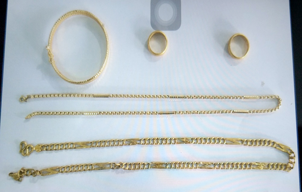 Chị dâu trộm tiền, vàng của em chồng Chị dâu trộm tiền, vàng của em chồng
