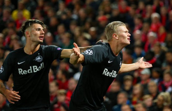 Công làm thủ phá, Liverpool thắng nghẹt thở trong trận cầu 7 bàn