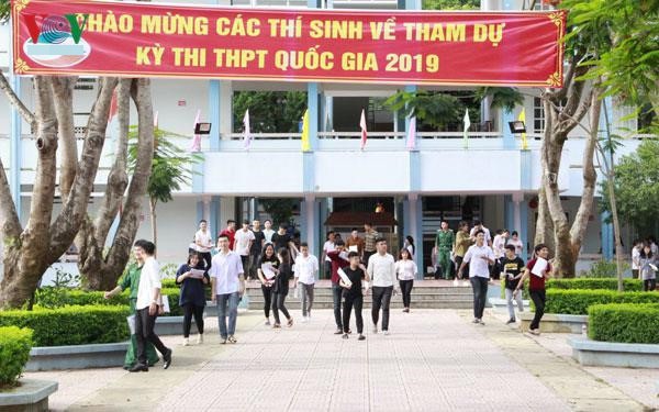 Băn khoăn “Giấy chứng nhận hoàn thành chương trình THPT”