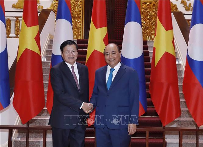 Thủ tướng Lào kết thúc tốt đẹp chuyến thăm chính thức Việt Nam