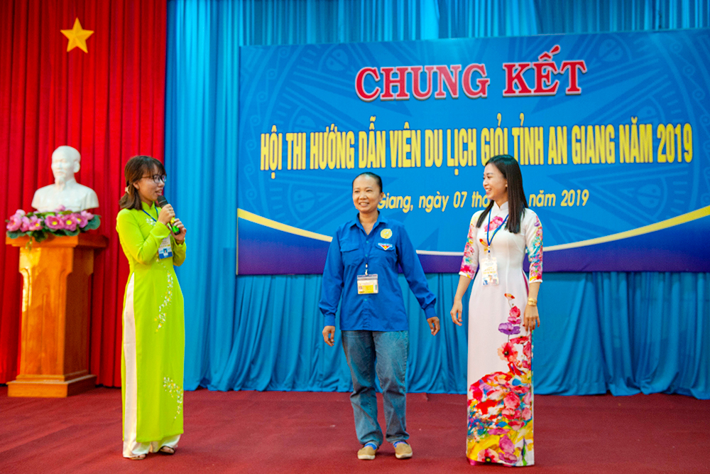 Tranh tài vòng chung kết Hội thi hướng dẫn viên du lịch giỏi tỉnh An Giang năm 2019 Tranh tài vòng chung kết Hội thi hướng dẫn viên du lịch giỏi tỉnh An Giang năm 2019